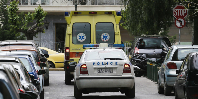 E RËNDË NË GREQI/ E moshuara jetonte në një banesë me vëllain e vdekur prej disa ditësh