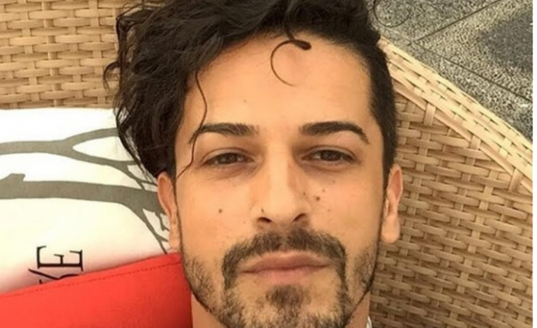 SAPO KISHTE BËRË VAKSINËN ASTRAZENECA/ Ndërron jetë në mënyrë të papritur stilisti 32-vjeçar