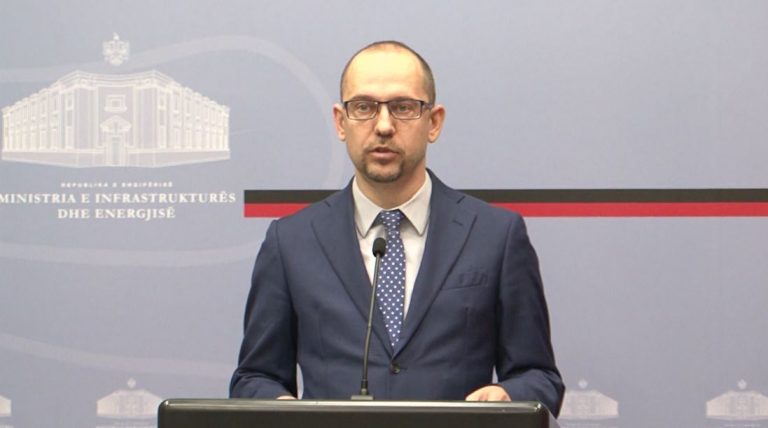 NDRYSHIME NË QVERI/ Lirohet nga detyra zv.ministri i Infrastrukturës Hantin Bonati
