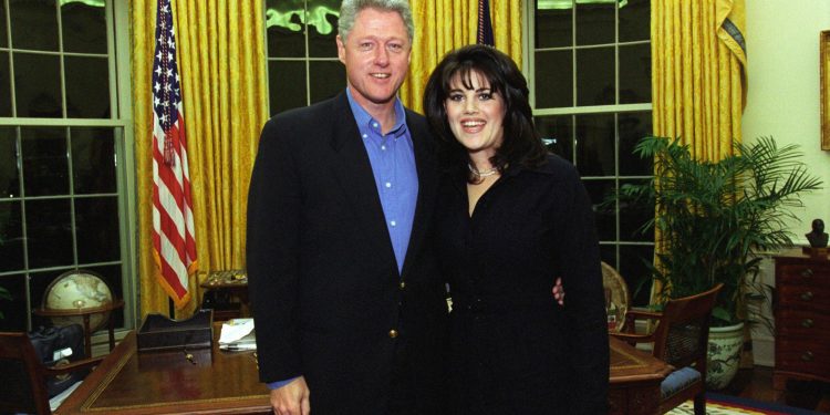 GATI SERIALI I RI! Monica Lewinsky i rikthehet aferës seksuale me Bill Clinton