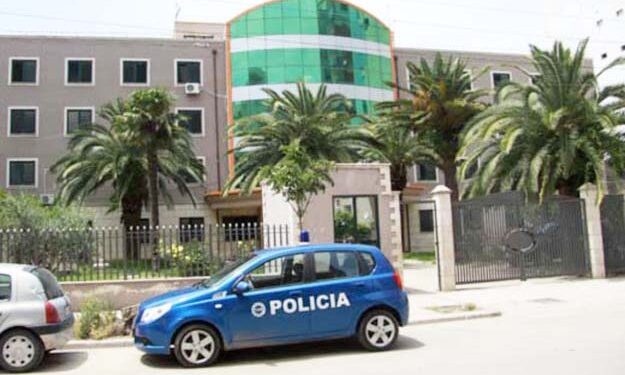 ZBARDHET GRABITJA E KARBURANTIT NË DURRËS/ Menaxheri sajoi të gjithë ngjarjen pasi i humbi paratë duke…
