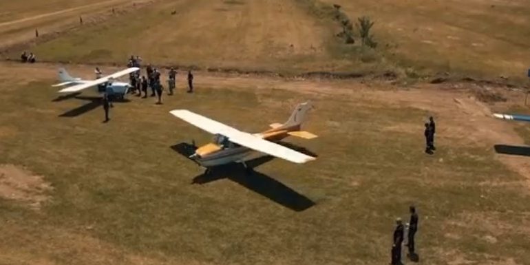 “NJË HAPSIRË MË SHUMË PËR TURIZMIN”/ Rama publikon VIDEON nga çelja e aerodromit të Gjirokastrës
