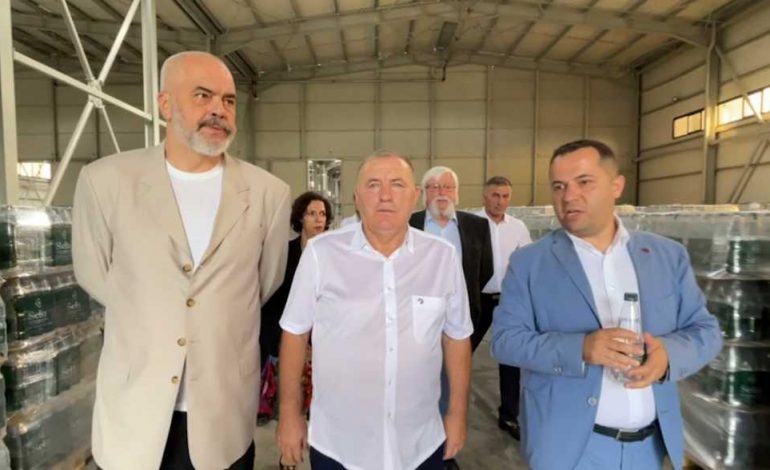 VIZITON FABRIKËN E RE “SELITA”/ Rama: Uji për krahinën e Tiranës i rikthehet vendit me të gjithë dinjitetin që meriton