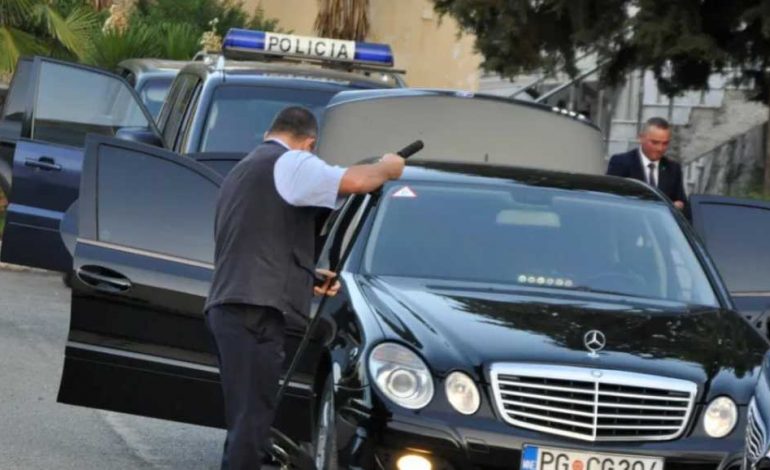 ARRESTOHET NJË EFEKTIV I GARDËS/ I dehur nuk ndaloi në postbllok, kolegët e patrullës iu vunë në ndjekje (EMRI+DETAJE)