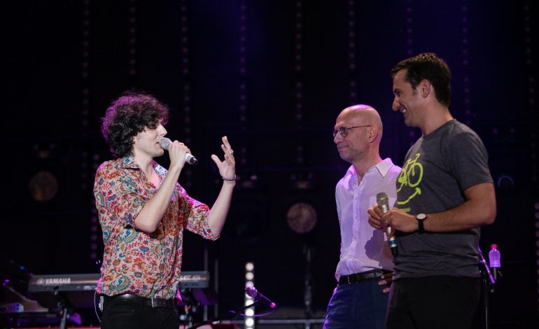 ERMAL META KONCERT TE “AIR ALBANIA”/ Veliaj: Biletat do të jenë falas, i lumtur që hapim…