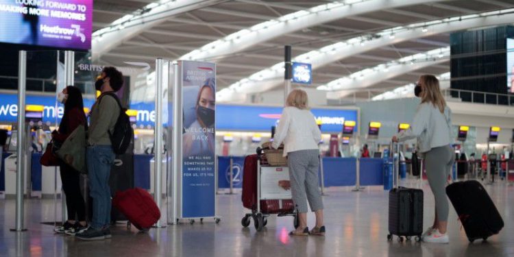 FRIKË NGA PËRHAPJA E VARIANTIT DELTA/ Gjermania kërkon të ndalojë udhëtarët britanikë