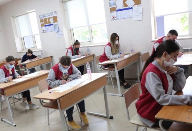 PASI U UL KUFIRI MINIMAL/ Dalin notat e testit të matematikës, ja sa MATURANTË kanë marrë 10 (LINKU)