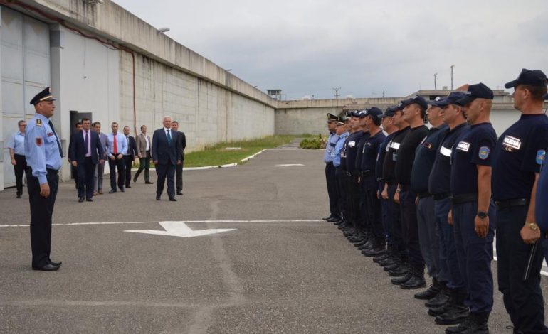 MERRET VENDIMI/ Zgjaten pushimet për policët e burgjeve, nga martesa, lindja e fëmijës dhe dëmtimet