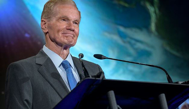 “NUK MENDOJ SE JEMI VETËM”/ Drejtuesi i NASA-s, Bill Nelson: Universi është…