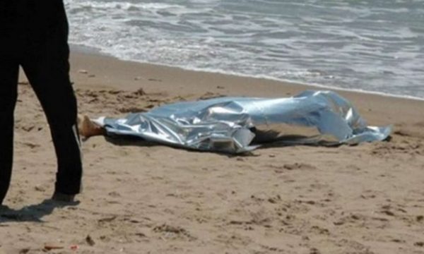 TRAGJIKE/ Qytetari mbytet në plazhin e Durrësit, policia jep DETAJET e para