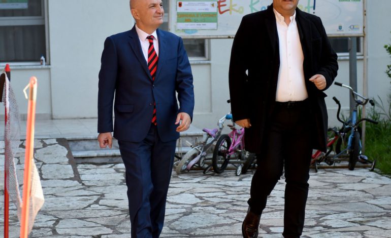 SHËNIM/ Përse Ilir Metës po i ikën toka nën këmbë?!