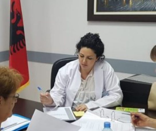 VAKSINIMI/ Mjekja Diko: Ekipet tona pranë pacientëve me pamundësi lëvizjeje