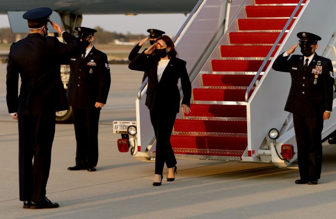 ZBULOHEN TAKIMET/ Nënpresidentja e SHBA fillon udhëtimet ndërkombëtare, ja dy vendet e para që do të vizitojë