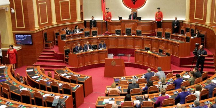 VENDIMI/ Shfuqizohet pika 3 e nenit 163, Gjykata Kushtetuese hap listat e kandidatëve për deputetë