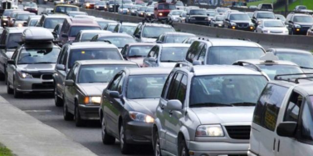 DIREKTIVAT KLIMATIKE/ 2035, viti i fundit për shitjen e automjeteve me karburant?
