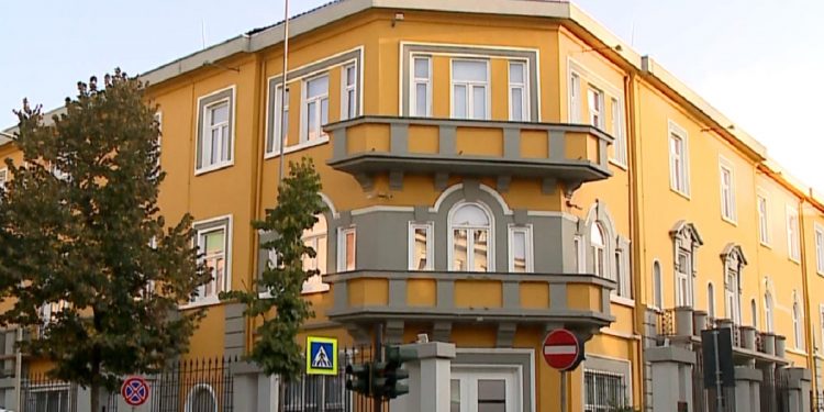 PROVIMI I MATEMATIKËS/ Del vendimi për maturantët, ja çfarë do të ndryshojë
