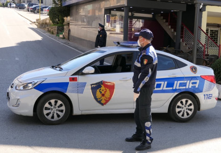 NGA DHUNA NË FAMILJE TE SHKELJA E KODIT RRUGOR/ Arrestohen 3 persona në Berat
