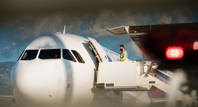 RINASI SHTON NJË TJETËR DESTINACION/ Nga nesër nisin fluturimet direkt me…
