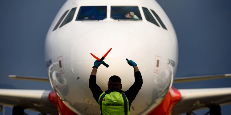 WIZZ AIR SJELL AVIONIN E PESTË NË “TIA”/ Nisin fluturimet direkte drejt Barcelonës dhe Këlnit