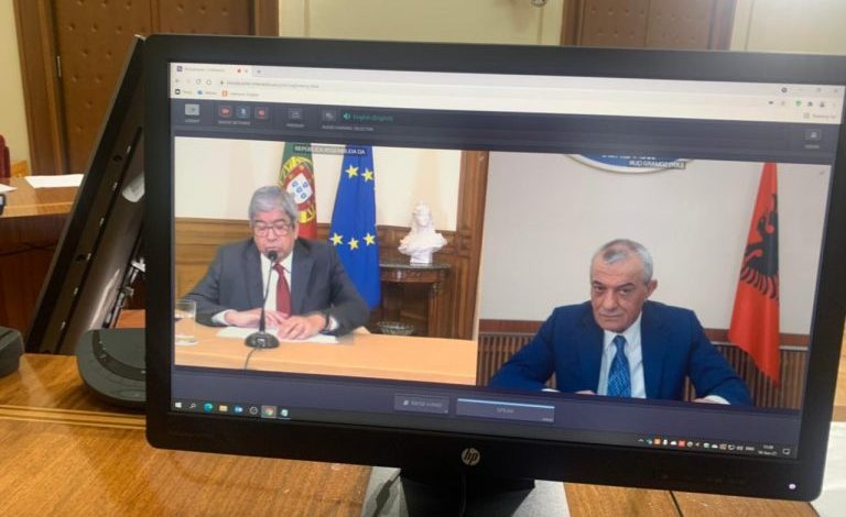 “BE S’DO JETË E PLOTË PA SHQIPËRINË”/ Ruçi video-konferencë me kreun e Kuvendit të Portugalisë
