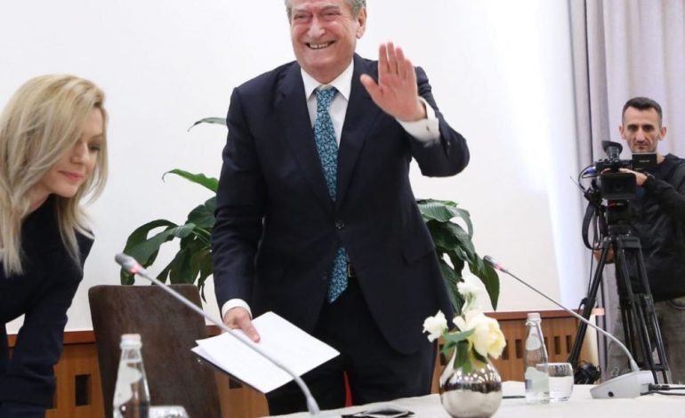 U SHPALL “NON GRATA” NGA SHBA/ Berisha: Nuk arratisem nga Shqipëria dhe nëse hapin çështje penale kundër meje