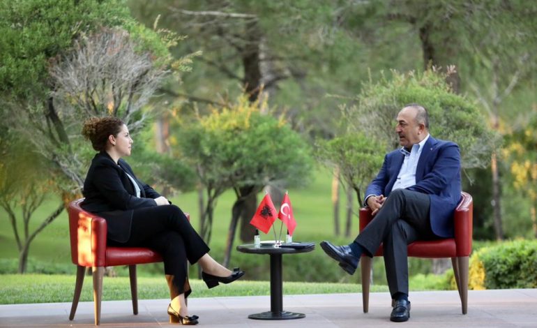 XHAÇKA TAKIM ME HOMOLOGUN TURK NË TURQI/ Palët dakordësohen për rritjen e bashkëpunimit në disa fusha