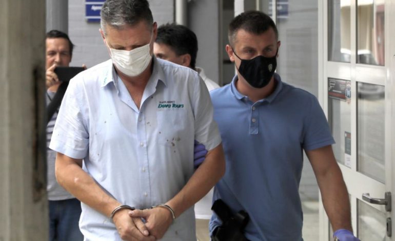 ME BLUZËN ME GJAK DHE NË PRANGA/ Merret në pyetje shoferi që shkaktoi tragjedinë me 10 të vdekur