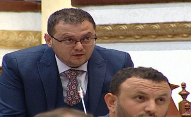 KËSHILLTARËT E RINJ TË PD/ “Shpërthen” demokrati: Në listë emra që morën mandatet kur opozita i “dogji”