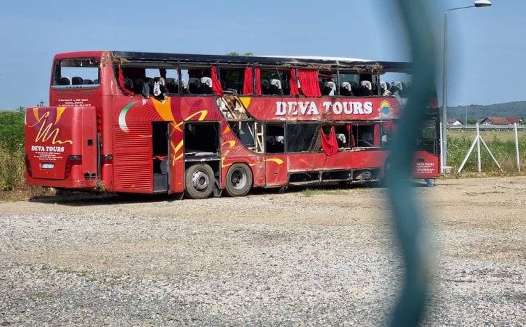 AKSIDENTI TRAGJIK ME 10 VIKTIMA/ Publikohen PAMJET e autobusit pas aksidentit. Xhamat e THYER dhe…