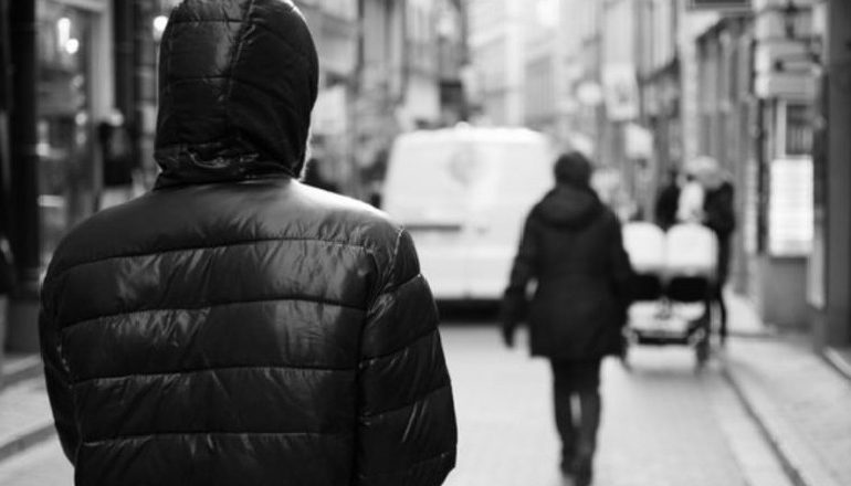 “KRIJONTE SKANDALE, NUK LEJONTE ASNJË MASHKULL…”/ 30-vjeçarja nga Tirana rrëfen në Polici “TMERRIN” nga ish-i dashuri