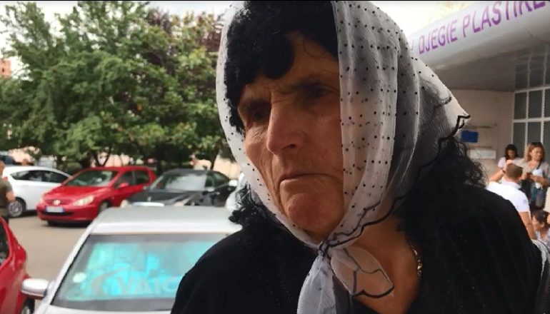 SHPËRTHIMI NË VELIPOJË/ Flet nëna e gruas së plagosur: Po bënte kafen, të tjerët ishin në gjumë