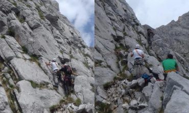 U DËMTUA DUKE ECUR NË DISA SHKËMBINJ NË TROPOJË/ Policia dhe disa alpinistë nga Kosova i vijnë në ndihmë turistit bullgar