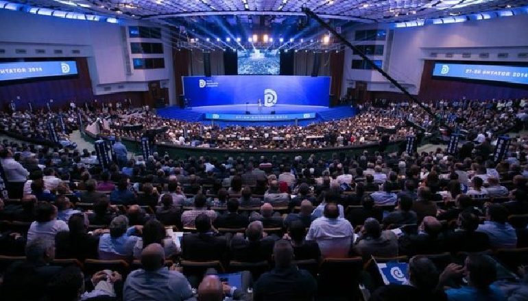 SOT KUVENDI KOMBËTAR I PD/ Demokratët do zgjedhin 300 anëtarët e Këshillit Kombëtar