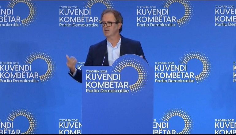 KUVENDI I PD/ Alizoti me KRITIKA: Fjalimet e gjata, tipike te partisë së punës! PD s’duhet të luaj me kohën sepse …