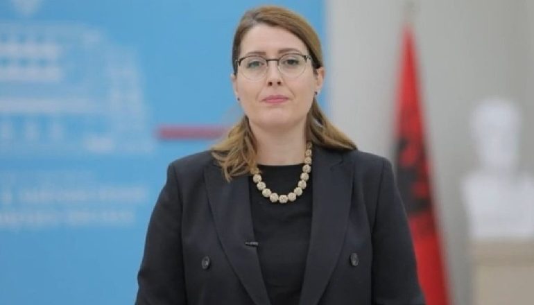 SHQETËSIMET E QYTETARËVE/ Manastirliu: 52 mijë thirrje në Urgjencën Kombëtare, ekipet kanë kryer 11 mijë misione në…