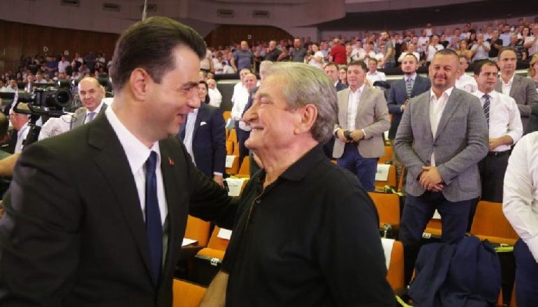 Rreziqet që paralajmëron “bllokada” në Kuvendin e PD-së