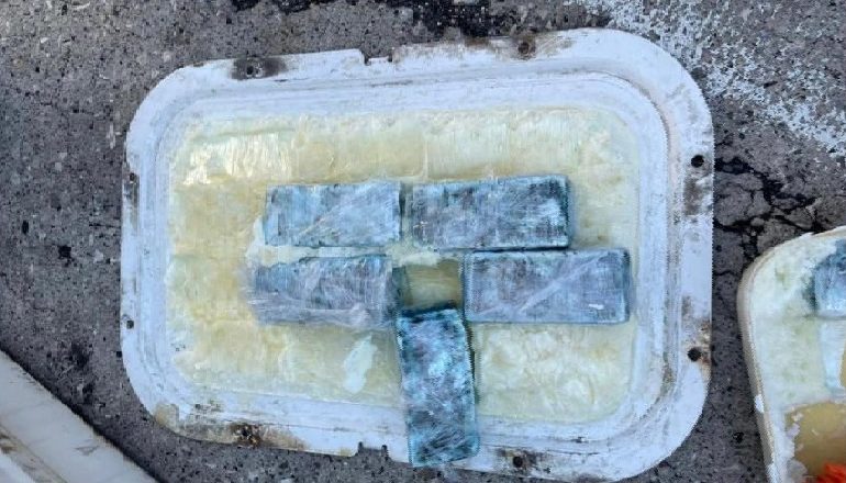 KONTENIERËT E “ALBA EXOTIC FRUIT”/ Kapen 6.5 kg kokainë të tjera, në vend të BANANEVE. E treta herë që zbulohet…