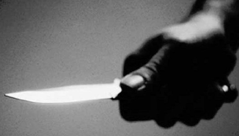 KËRCËNOI TË BIRIN ME THIKË/ Policia e Devollit arreston 71-vjeçarin, 3 ditë më parë…