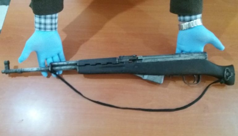DETAJET/ 13-vjeçari u vetëvra aksidentalisht me pushkë, arrestohet pronari i armës në Kurbin