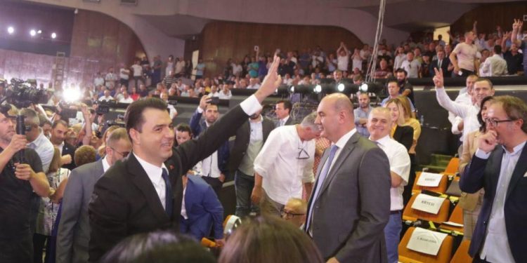NDRYSHIMET/ Basha mund të drejtojë “part-time” dhe i paraprin rasteve kur PD mund të humbasë sërish zgjedhjet