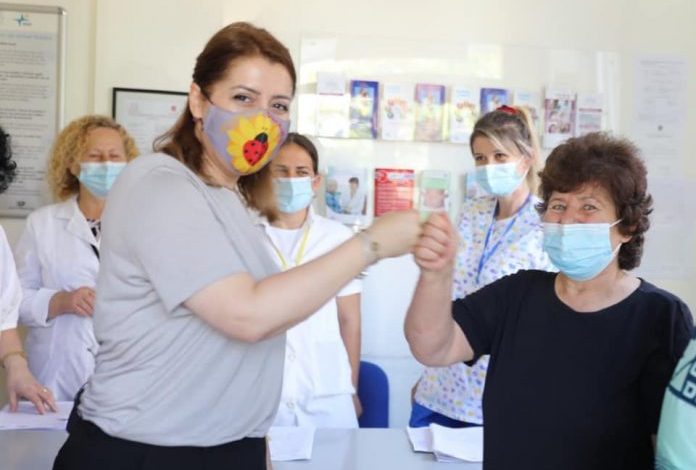 COVID-19/ Manastirliu thirrje qytetarëve: Vaksinohuni sa më shumë që t’i bëjmë ballë varianteve të reja dhe vjeshtës