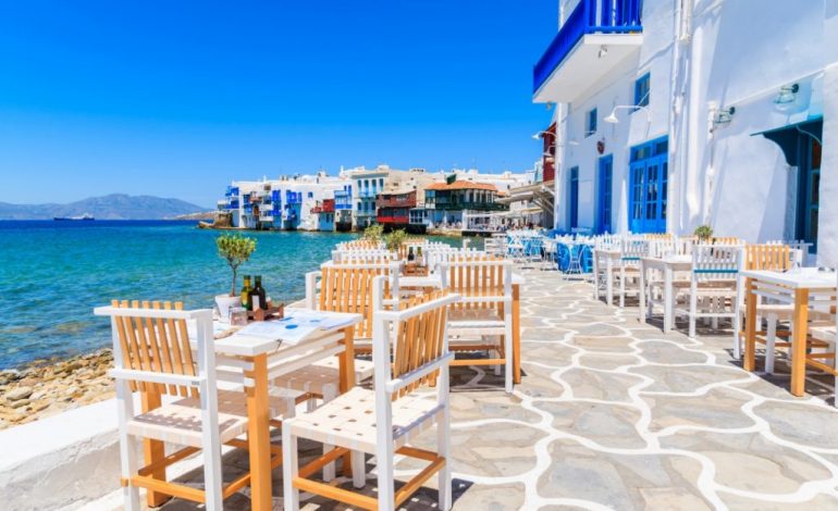 RRITJA E RASTEVE ME COVID-19 NË GREQI/ Rrezikohen të bllokohen ishujt iOS dhe Mykonos