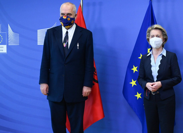 “PËRPARIM PËR INTEGRIMIN”/ Von der Leyen: Në tetor mesazh të rëndësishëm për Shqipërinë e Maqedoninë