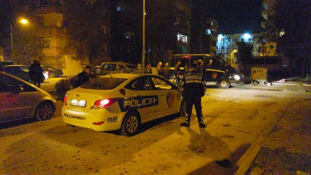 “PLAS” SHERRI NË VLORË/ 28-vjeçari bën për spital të riun