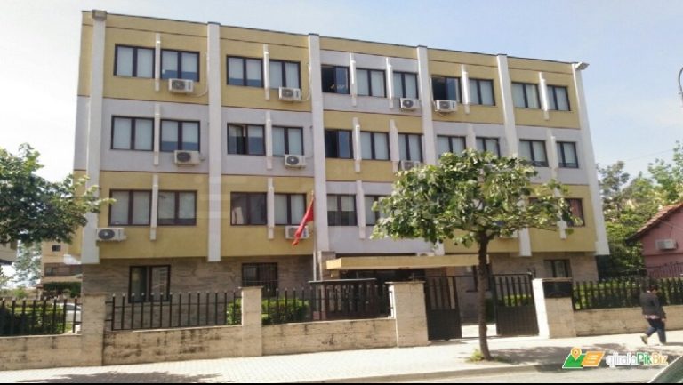 KUNATA E AKUZOI PËR DHUNË/ Gjykata e Lezhës jep masën e sigurisë për Age Gjaçin