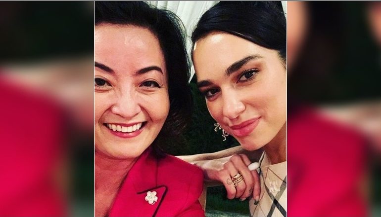 DARKON ME DUA LIPËN/ Yuri Kim publikon FOTON: Një super yll në skenë dhe jashtë saj…
