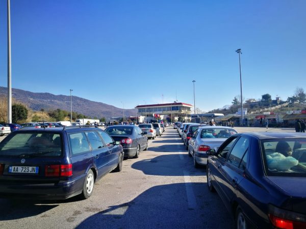 LAJM I MIRË/ Pala greke lehtëson masat për shqiptarët, mund të kalojnë kufirin me…