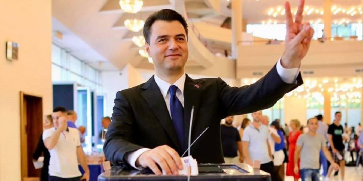 ZGJEDHJA E KËSHILLIT KOMBËTAR TË PD/ Basha: Jemi e vetmja shpresë për shqiptarët