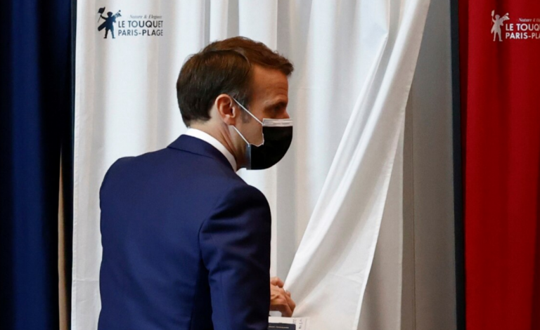 SKANDALI I SPIUNAZHIT ME SOFTUERIN/ Presidenti i Francës ndërron telefonin dhe numrin