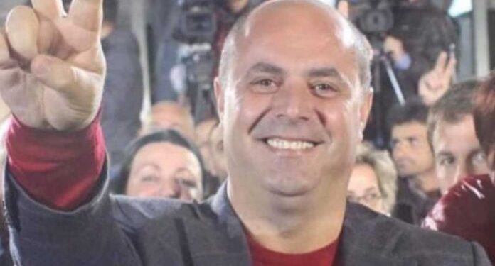 E TRISHTË/ Ndahet nga jeta para kohe ish-zyrtari i njohur i Partisë Demokratike